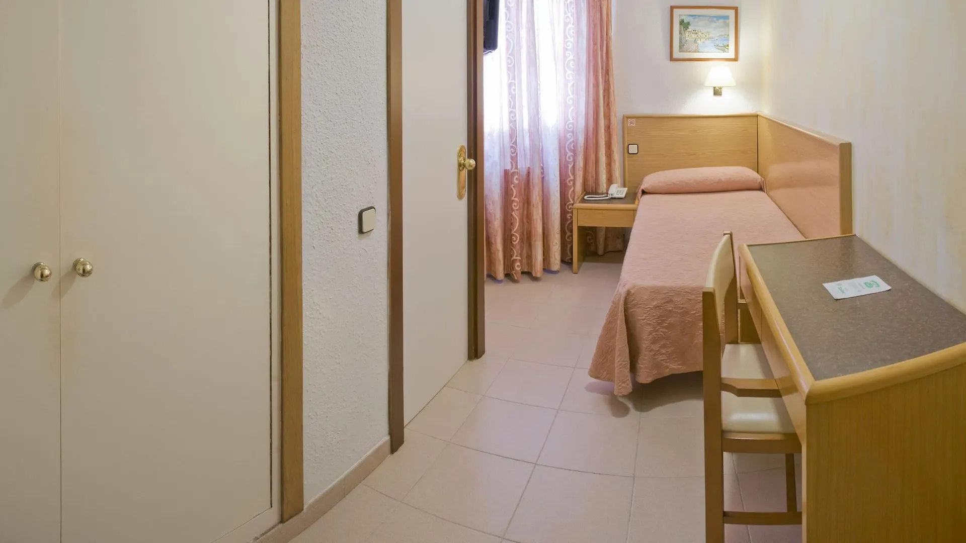 Hotel Ght Xaloc Platja d'Aro  3*,